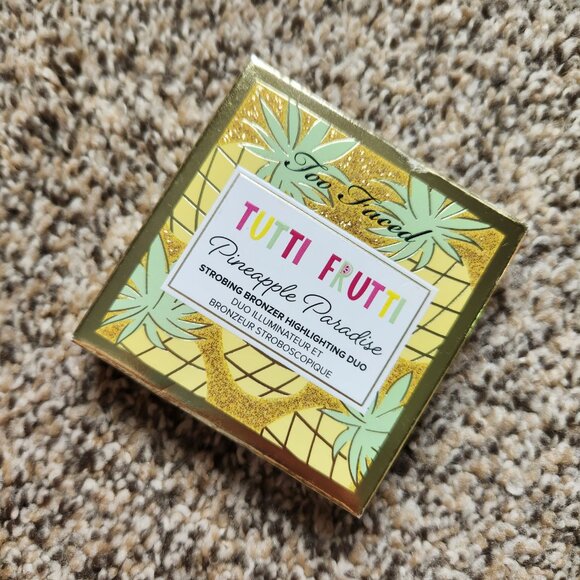 Too Faced: Tutti Frutti Strobing Bronzer Highlighter Duo: Pineapple Sun - Picture 5 of 6